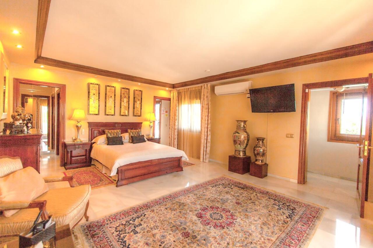 Villa Turrion มาร์เบยา ภายนอก รูปภาพ